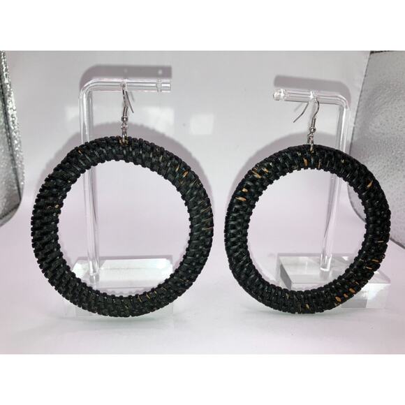 NWT! Plunder Distress Large Black Hoop 3 7/8" Earrings! - Picture 4 of 8